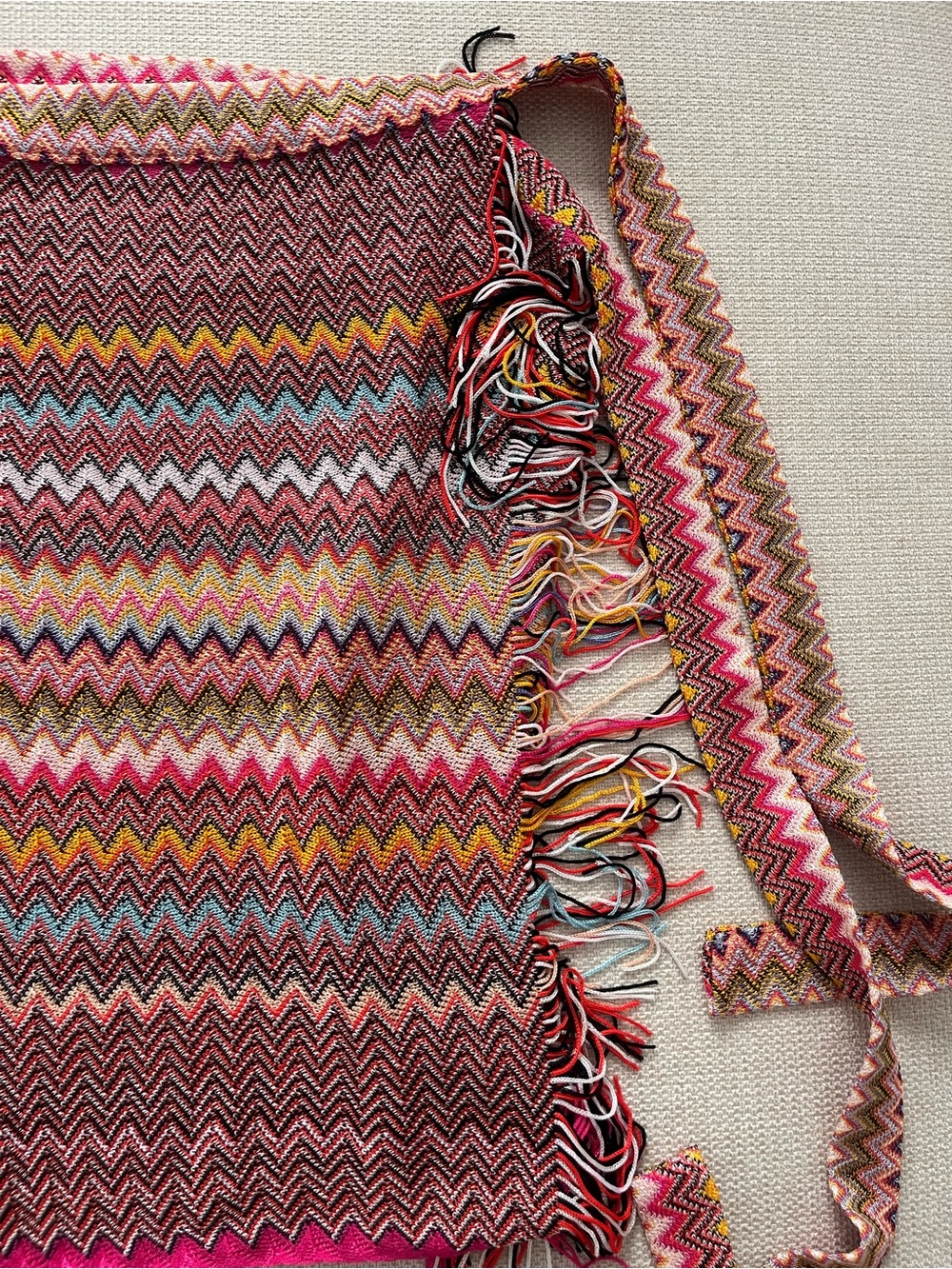 WEEKEND SALE 💫 Missoni Mare Multicolor Chevron Knit Pareo with Fringe Detail - Picture 10 of 11